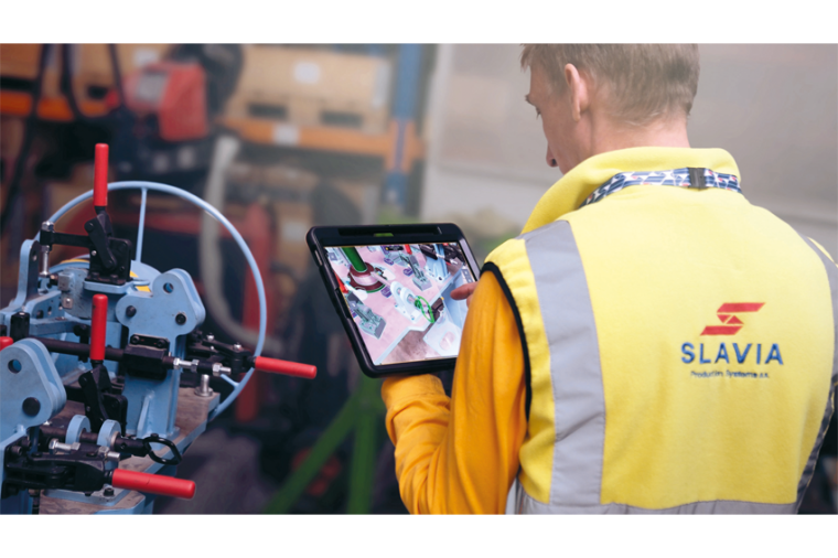 Die AR-Lösung Twyn ermöglicht es Slavia Production Systems, 3D-Daten...