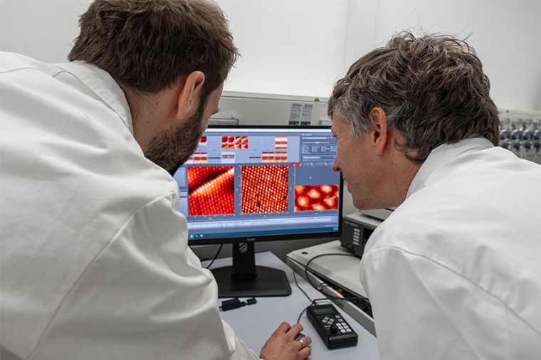 Als atomare Schichten ändern 2D-Materialien ihre Eigenschaften drastisch....