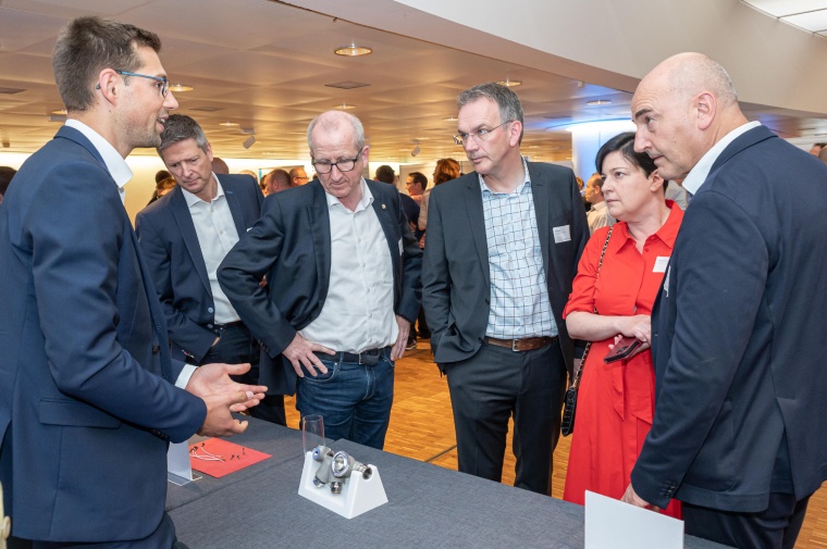 Beim jährlichen Innovatorentreffen zeigen die Erfinderinnen und Erfinder der...