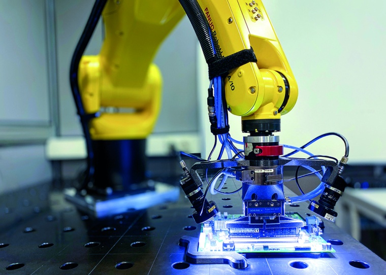 Kameras verleihen Robotern einen menschenähnlichen Sehsinn und ermöglichen es...