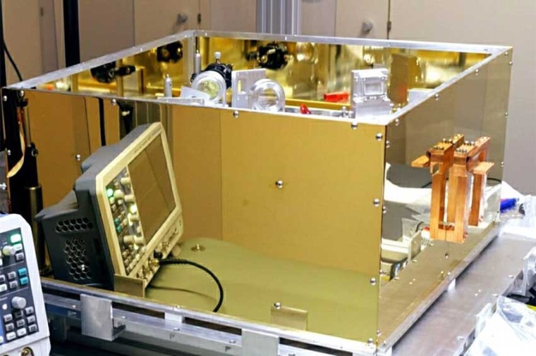 Der Nahinfrarot-Spektrograph PAWS (Potsdam Arrayed Waveguide Spectrograph) auf...