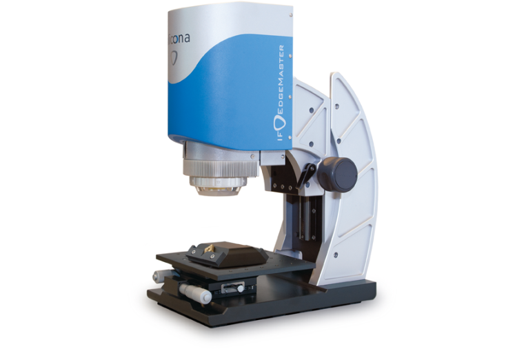 Bruker Aliconas optisches Messgerät Edgemaster prüft Werkzeugschneiden...
