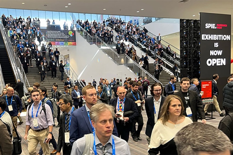 Die Photonics West Ausstellung 2025 öffnet im Moscone Center in San Francisco...
