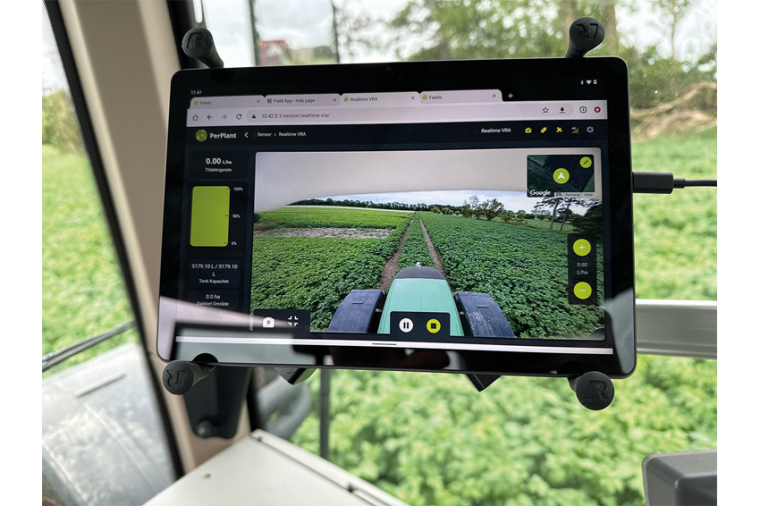 Der Perplant-Sensor scannt das Feld mit zwei MIPI-Kameras und ermittelt auf den...