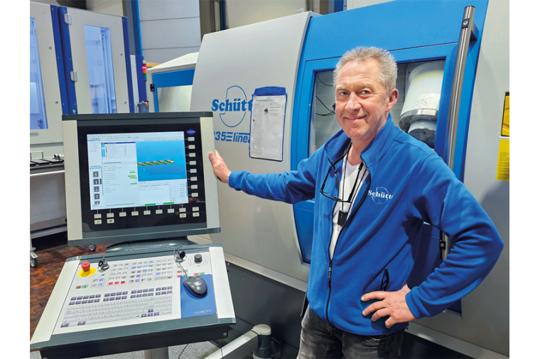Christoph W. Langen, Leiter Elektrokonstruktion für Werkzeugmaschinen bei...