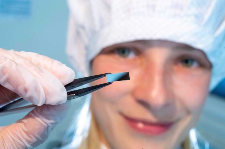 Q.ant has succeeded to integrate highly-specialized light channels into silicon...