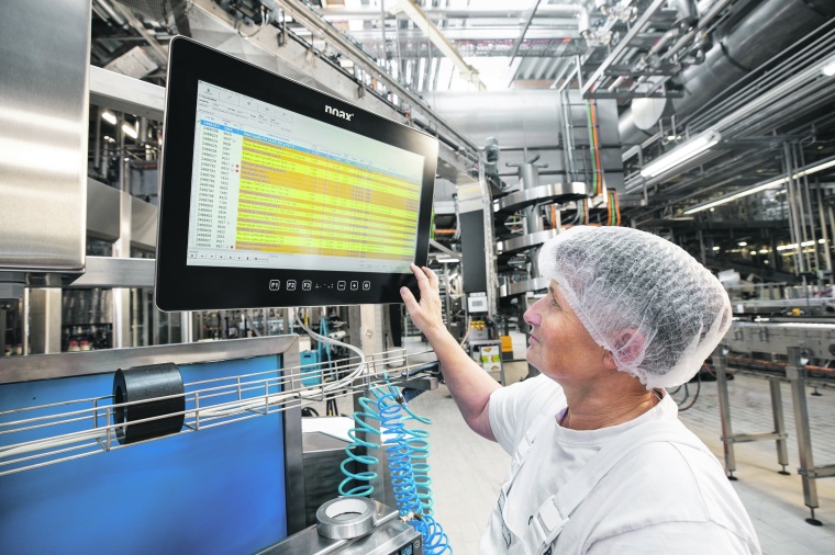 The stainless steel computers from Noax with their clear touch accompany the...