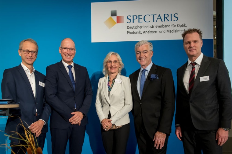 (l–r) Dr Bernhard Ohnesorge, Ulrich Krauss, Mirjam Rösch, Josef May, André...