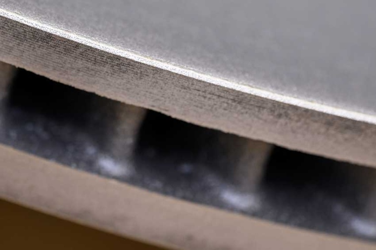 Close-up of a laser-coated brake disc (Source: Trumpf)