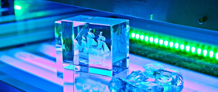 System for testing transparent objects (Image: Fraunhofer IOSB)