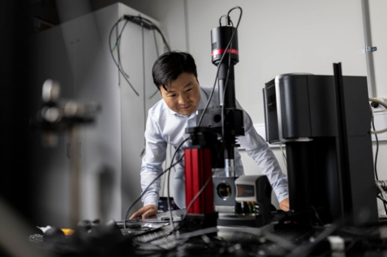 Researcher Rugang Geng from the ARC Centre of Excellence in Exciton Science...