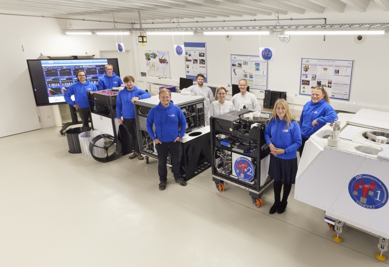 In November 2022, the teams from Fraunhofer ILT and Leibniz IAP installed a new...