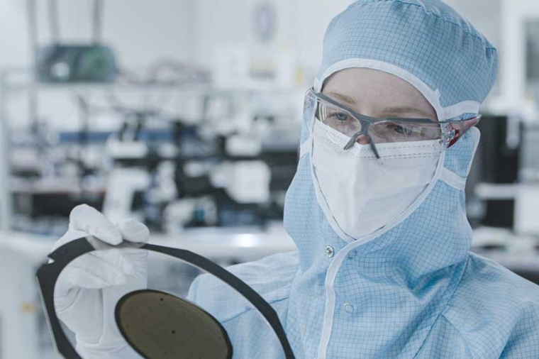 State-of-the-art clean-room production at Trumpf Photonic Components (Source:...