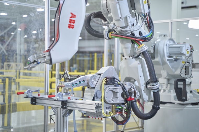 An ABB robot assembling a control cabinet (Image: ABB)