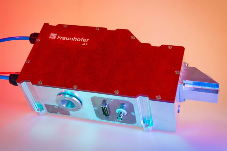 Single-mode VECSEL module with up to 2.4 W output power for the frequency range...