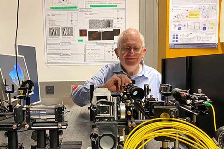 Jürgen Csarske in his lab at TU Dresden (Source: SPIE)