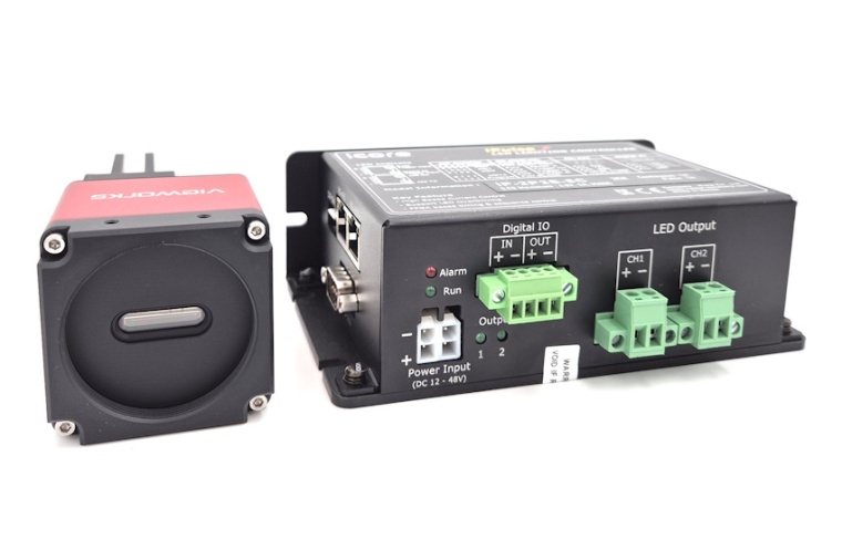 Based on the IP-2P2S-5C lighting controller from Icore, the experts at Rauscher...