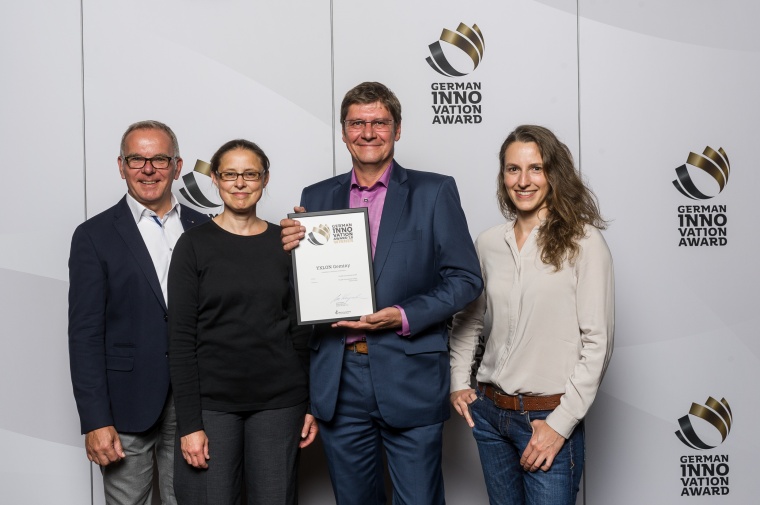 Abb., v.l.n.r.: Volker Baumann (Yxlon), Stefanie C. Zürn (Macio), Peter Kramm...