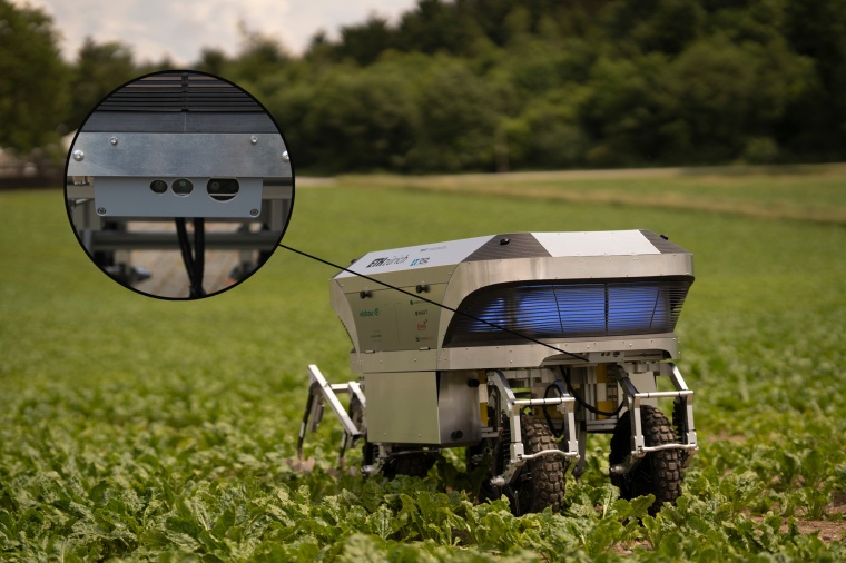 Der Agrarroboter Rowesys mit einem Kameraschutzgehäuse von Autovimation (Foto:...