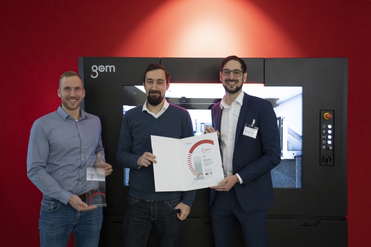 (v.l.): Felix Lißon, Sales Engineer CT, und Dr. Dominik Stahl, Director...