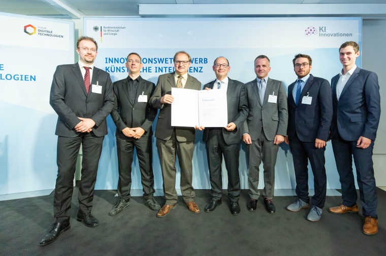 Auszeichnung des SPEAKER-Projekts beim KI-Innovationswettbewerb des BMWi in...