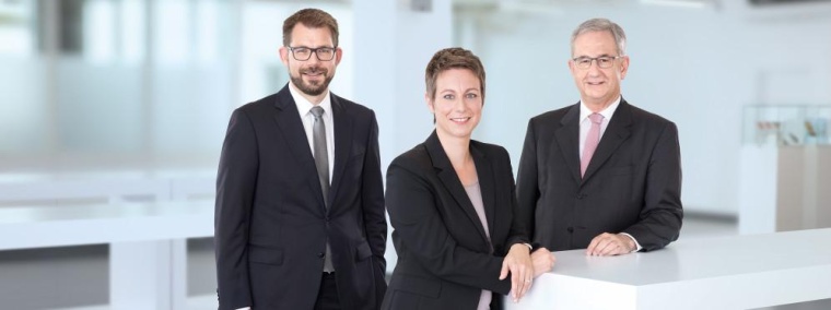 Die Geschäftsführer Michael Unger, Florian Hermle und Katrin Stegmaier-Hermle...