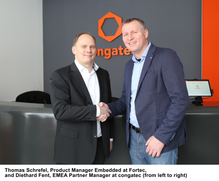 Thomas Schrefel, Product Manager Embedded bei Fortec  und Diethard Fent, EMEA...