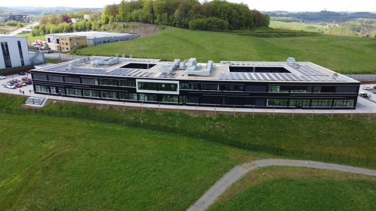 Das Bild zeigt das neue Firmengelände in Altena. (Bild: Ipf)
