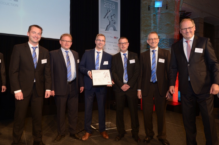Das Team von Harting Applied Technologies freute sich über den erneuten Sieg:...