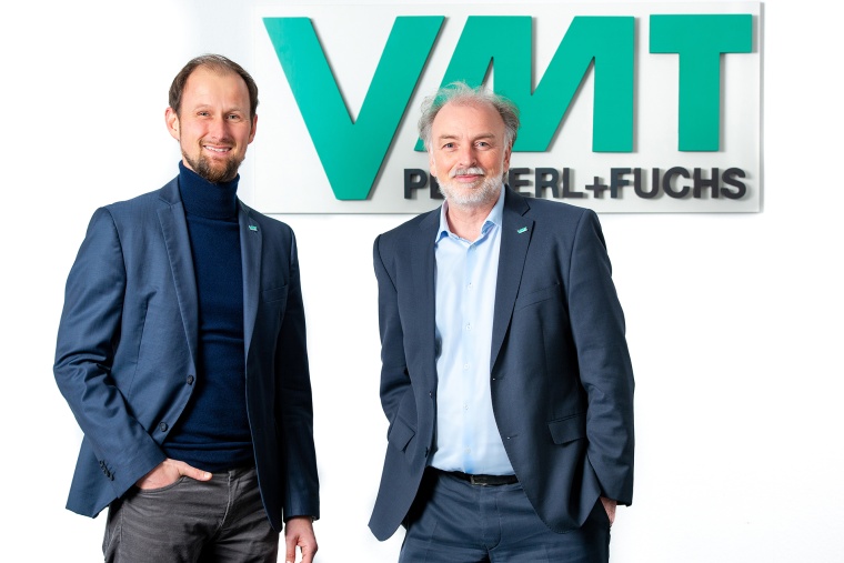 Seit dem 1. Januar 2021 erweitert Dr. Michael Kleinkes (links, neben Dr. Stefan...
