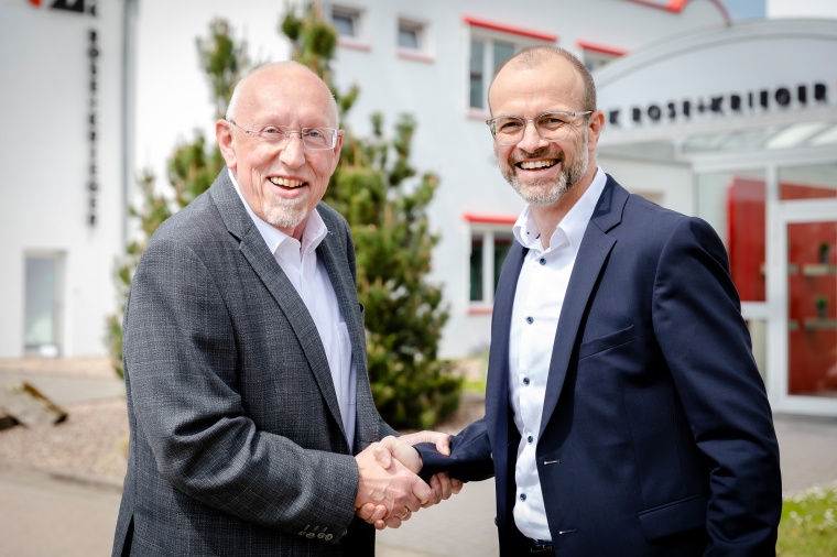 Gregor Langer (r.) übernimmt für Hartmut Hoffmann. Bild: Rose + Krieger
