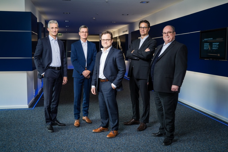 Übernehmen ab 2022 die Geschäftsführung: Karl Faulhaber (Mitte), Udo...