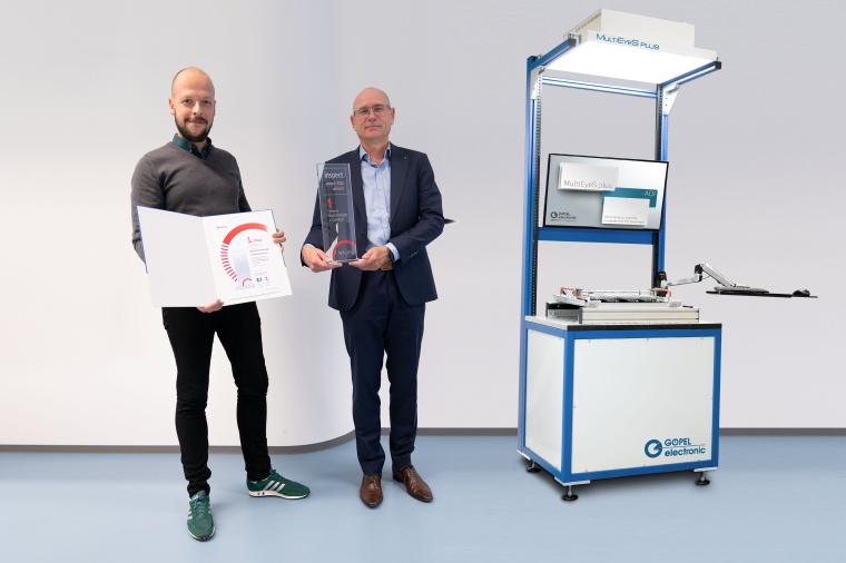 Matthias Müller (l.), Public Relations Manager, und Dr. Jörg Schambach,...