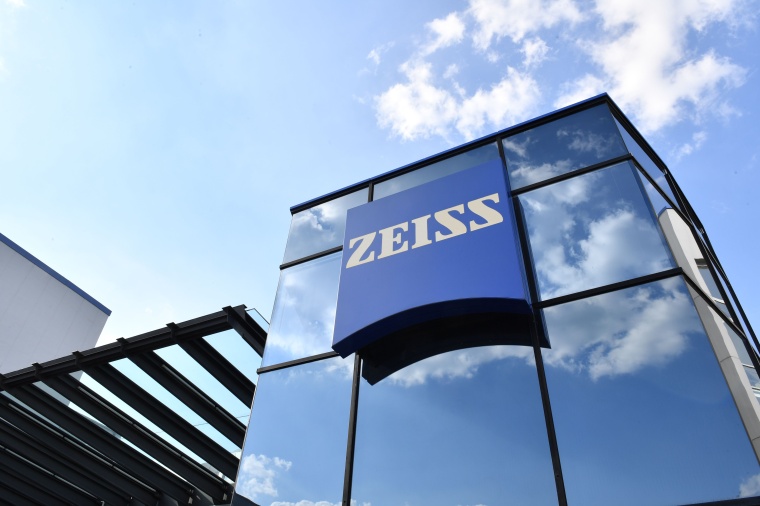 Zeiss hat im Geschäftsjahr 2021 je einen Rekord bei Umsatz und Betriebsgewinn...