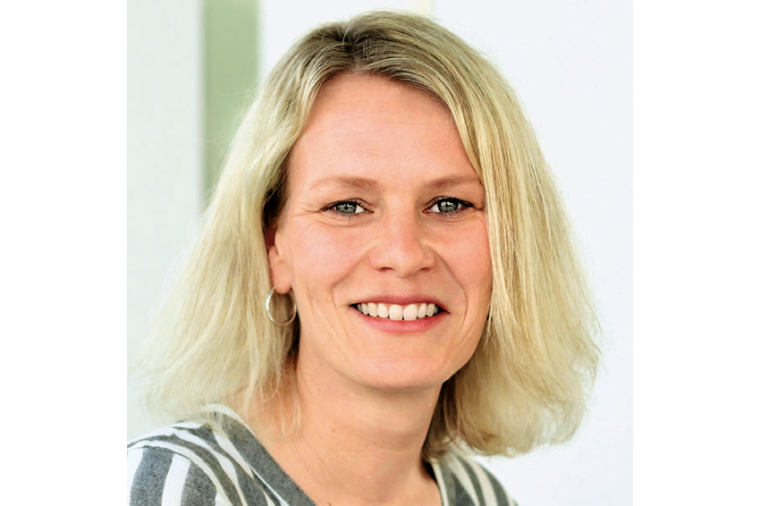 Carly Feenstra-Zange, Nachhaltigkeitskommunikation, Corporate Communications....