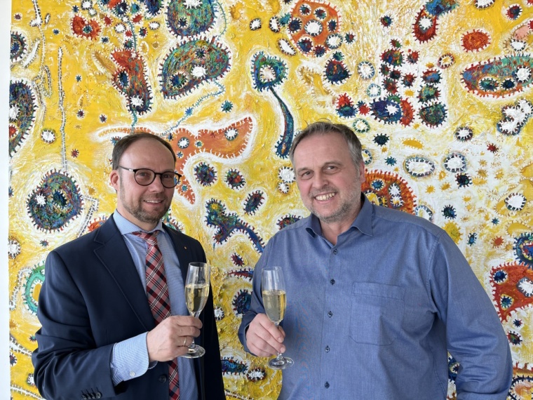 Lothar Zimmer, Zentralgeschäftsführer der ifm (links) und Christoph Müllner,...