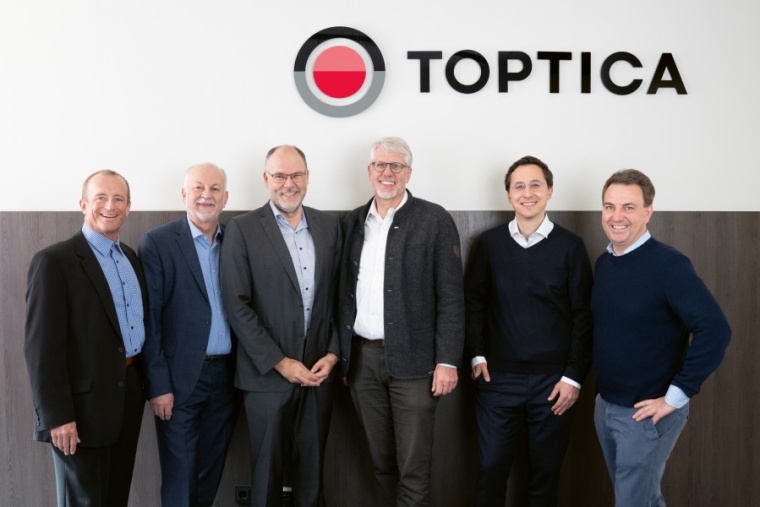 Dr. Thomas Weber, Dr. Dieter Schenk (Chairman), Dr. Thomas Renner (Member of...