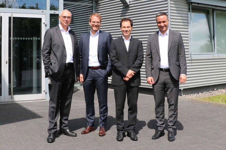Geschäftsführung und Vorstand der Arbeitsgemeinschaft Laser (v.l.n.r.) Dr....