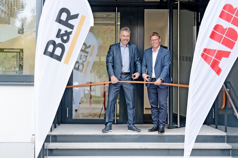Markus Sandhöfner, Geschäftsführer der B&R Industrie-Elektronik GmbH, und...