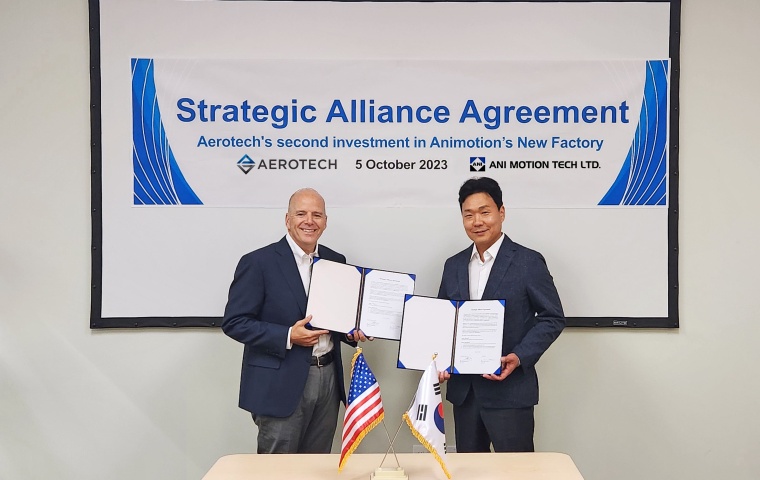 Handshake in Songdo City, Südkorea: Aerotech CEO Mark Botos und ANI Motion...