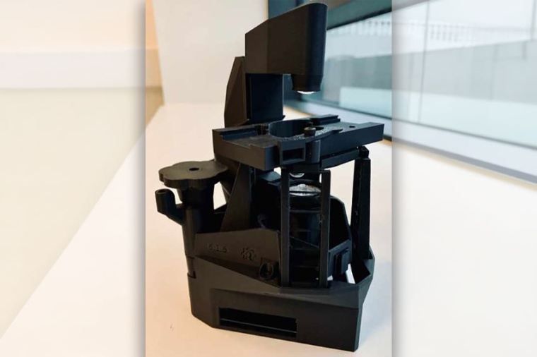 Ein komplett 3D-gedrucktes optisches Mikroskop für kostengünstige...