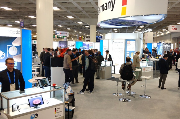 Impression from the German Pavilion at Photonics West 2025 (Source: Optecnet...