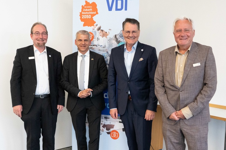 Von links nach rechts: Dr.-Ing. Paul Martin Schaefer, Dr. Patrick Rapp MdL,...