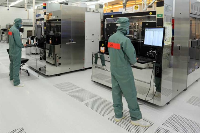 Clean Room (Source/Quelle: Fh.-IPMS)