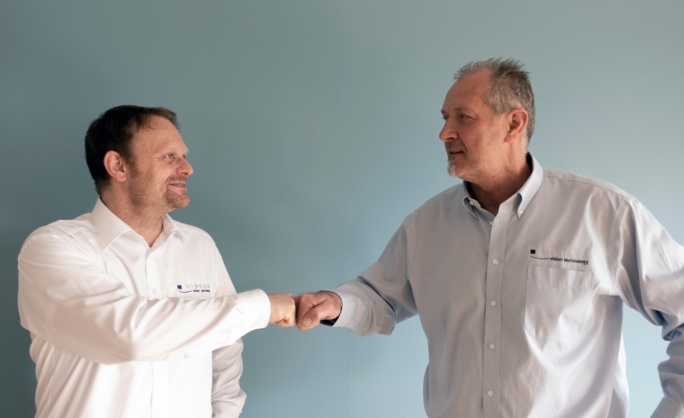 Christian Schweizer (l.), new Head of Central Service, and his predecessor...
