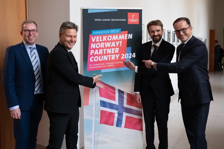 Håkon Haugli, Dr. Robert Habeck, Jan Christian Vestre, Dr. Jochen Köckler....
