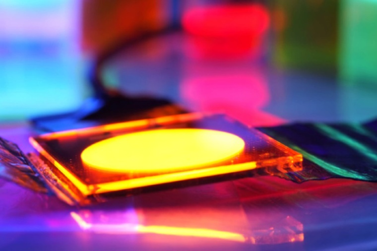 New approach will help OLED researchers develop materials that maintain high...
