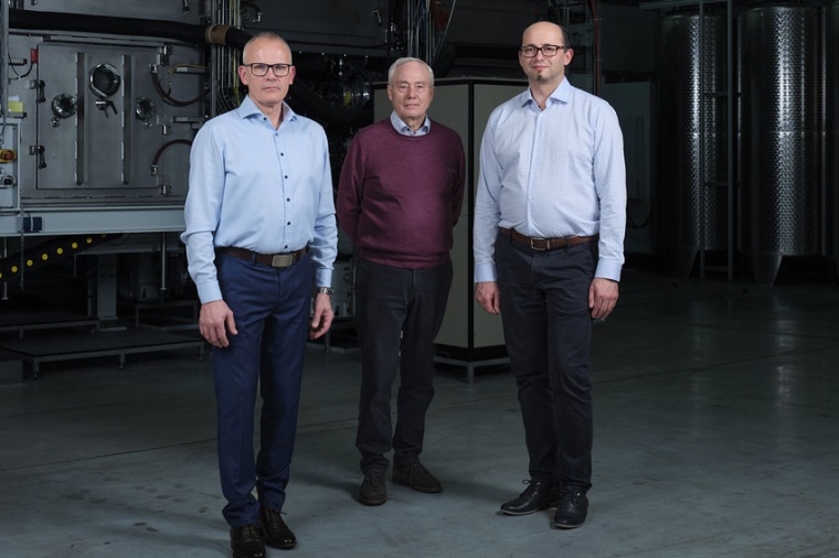 Reinhard Born (center) with Damian Janczyk (right) and Ansgar Link (Source: Bte)
