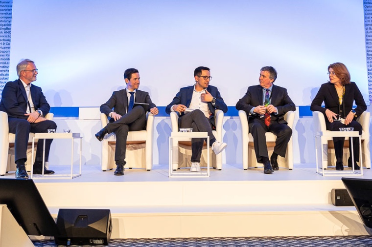 Panel discussion with (l–r): Lutz Aschke – Photonics21 / Photonics Systems...