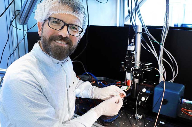 Dr Paul Crump in the diode laser lab of the Ferdinand Braun Institut in Berlin...